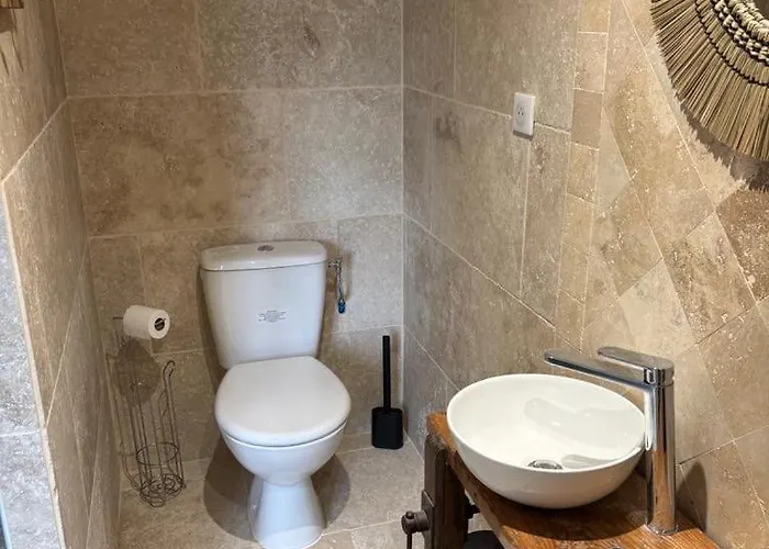 At Stephanie And Damien's, Charming Stone And Pool * Lauzerte