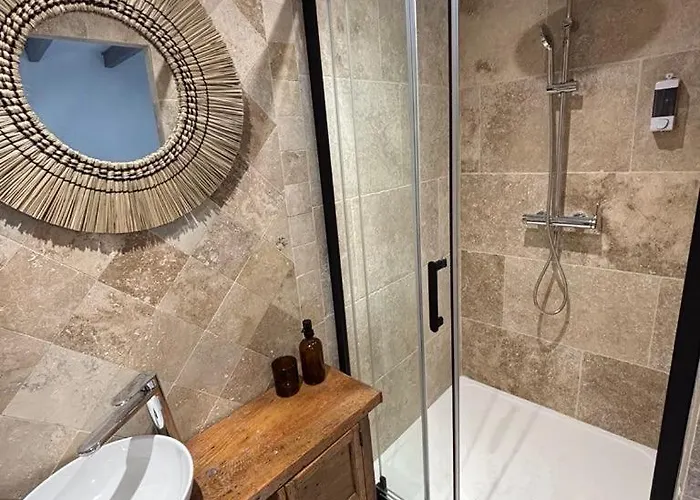 At Stephanie And Damien's, Charming Stone And Pool * Lauzerte