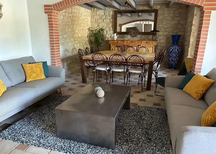 At Stephanie And Damien's, Charming Stone And Pool *