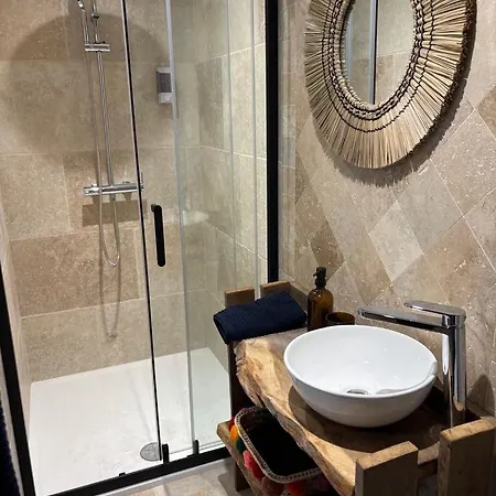 At Stephanie And Damien's, Charming Stone And Pool Lauzerte