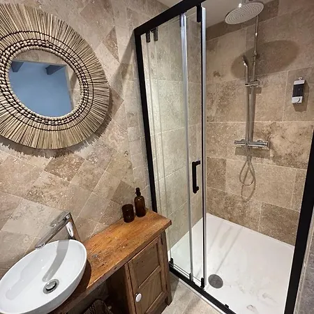 At Stephanie And Damien's, Charming Stone And Pool Vakantiehuis Lauzerte