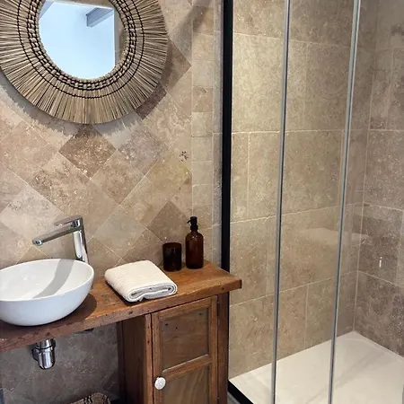 At Stephanie And Damien's, Charming Stone And Pool * Lauzerte